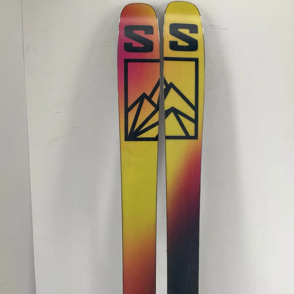 2023 Salomon QST 106 w/ Salomon Strive 14 Bindings