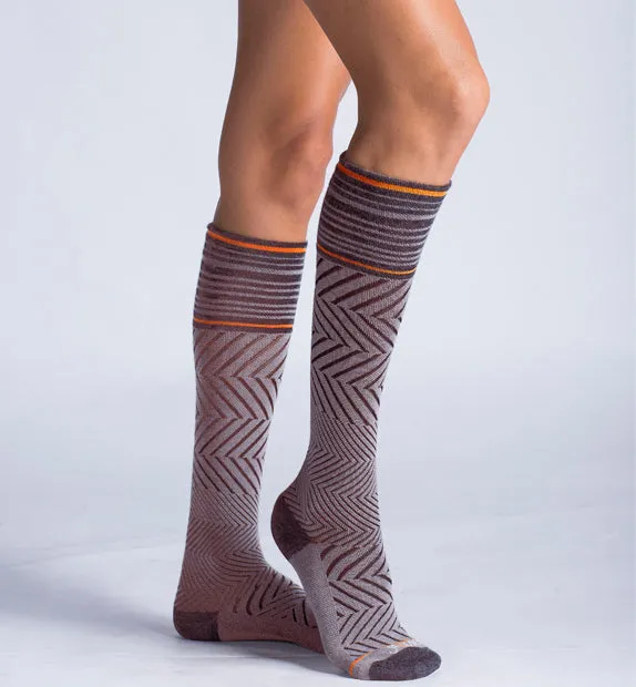 76% Rich Merino Wool Everyday Compression Socks (15-20mmHg) - Zig-Zag