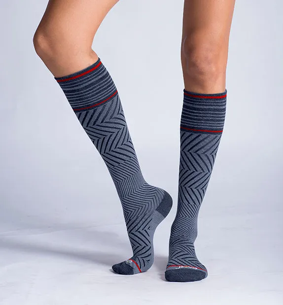 76% Rich Merino Wool Everyday Compression Socks (15-20mmHg) - Zig-Zag