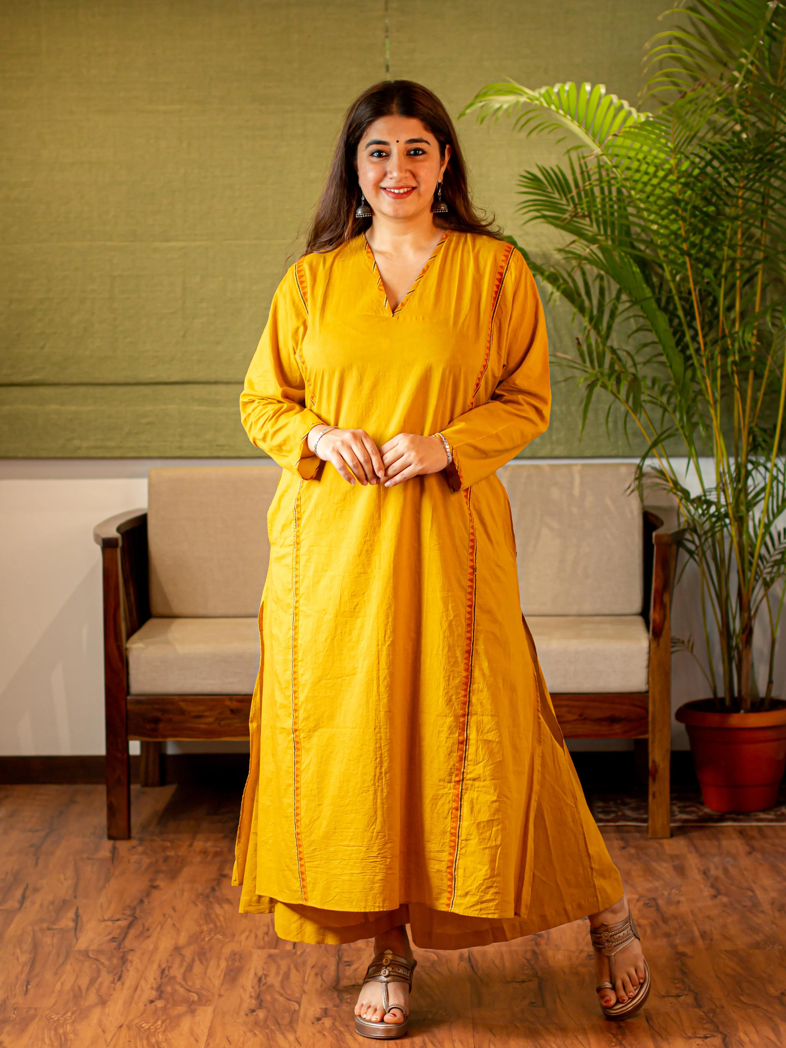 Anam Yellow Jhabbha Kali Mul Cotton Kurta Set | Relove