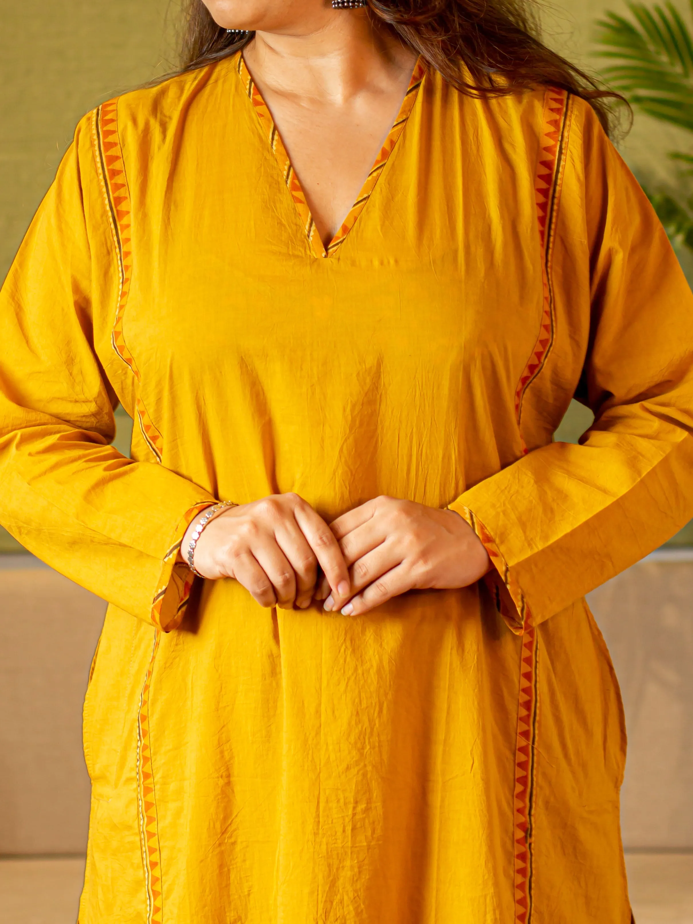 Anam Yellow Jhabbha Kali Mul Cotton Kurta Set | Relove