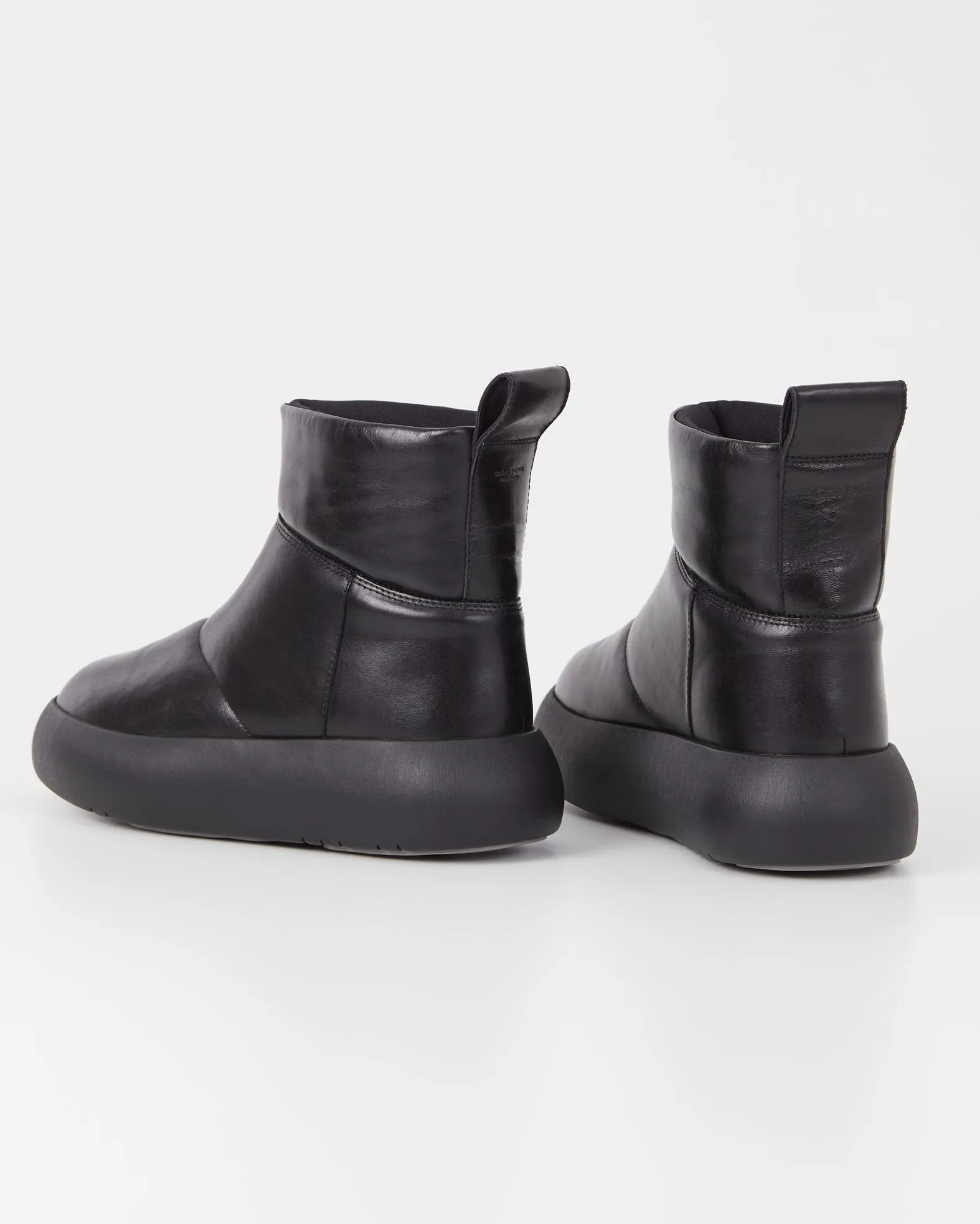 Aylin Boot in Black