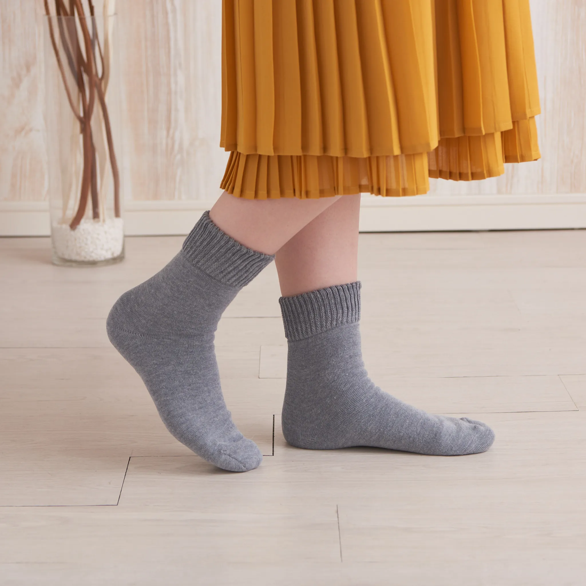 Double-layered wool-blend socks for smooth soles - Oversized - 648