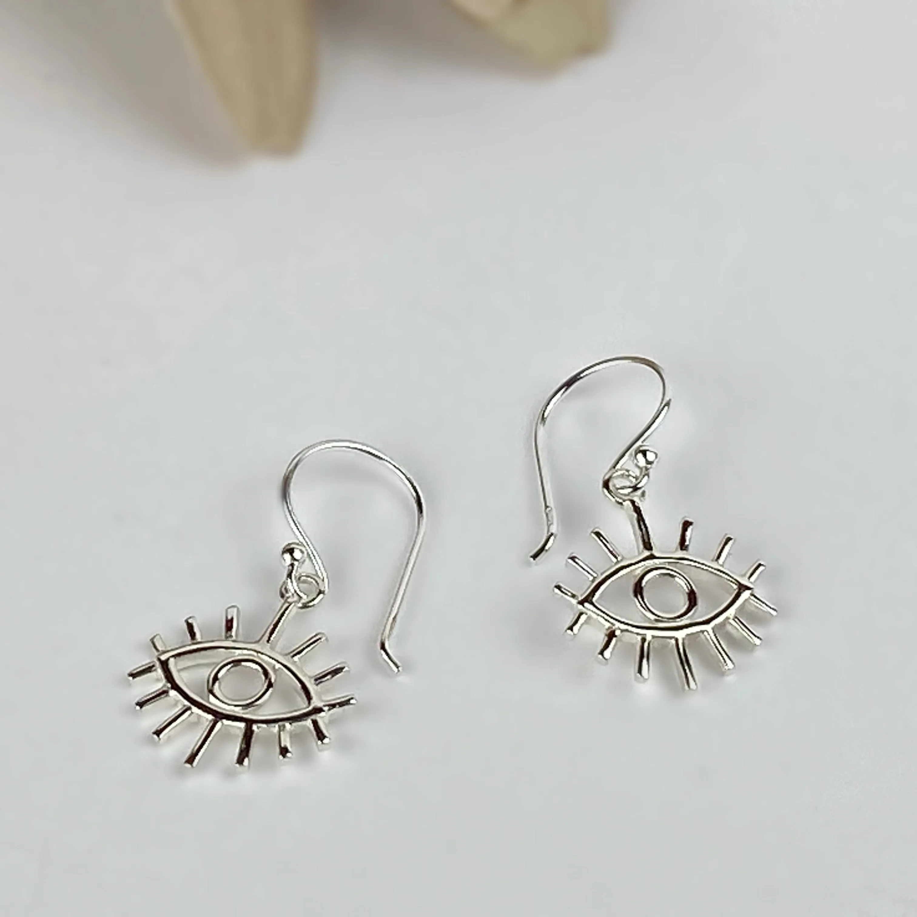 Eyes On You Earrings - VE748