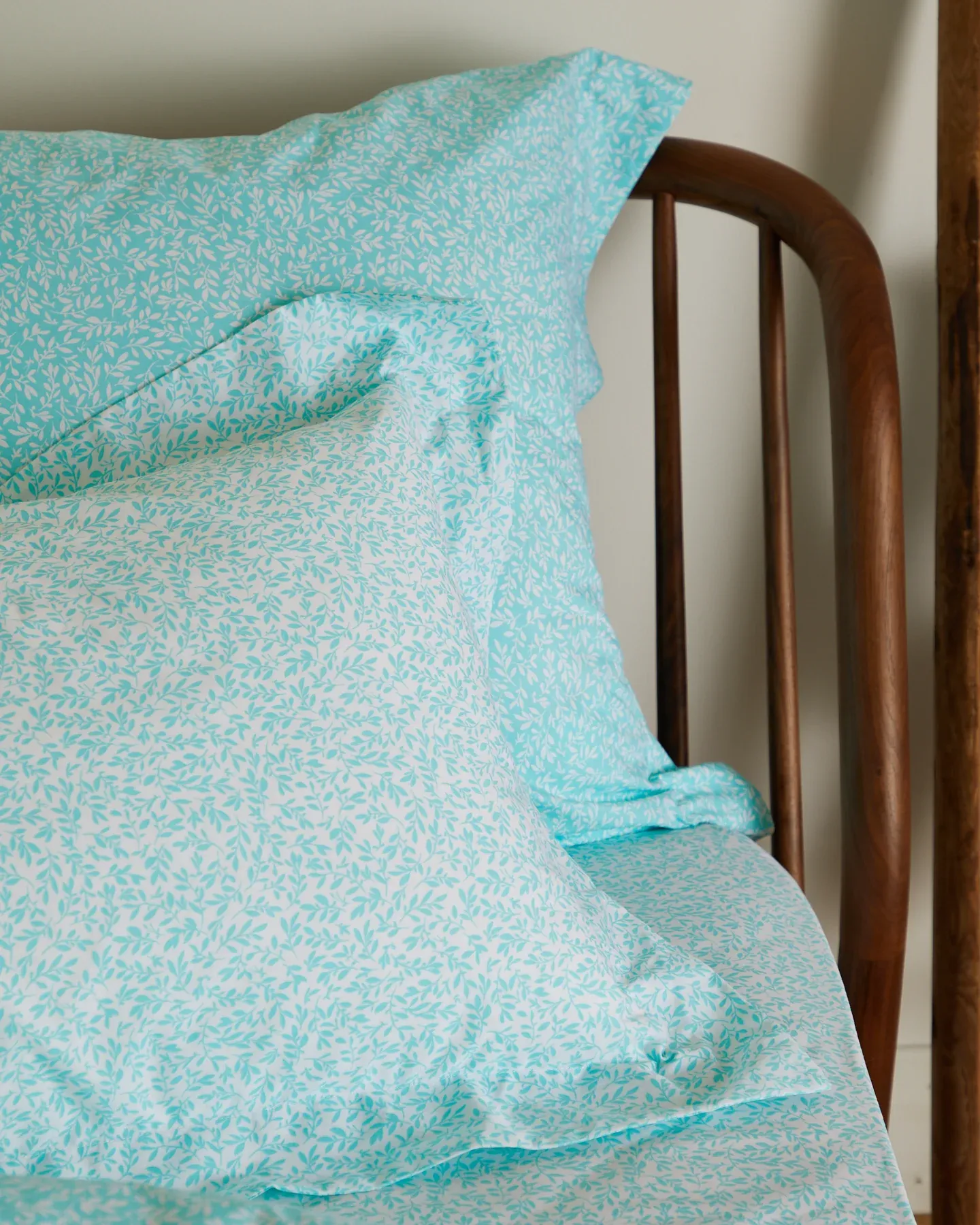 Foxford Kingfisher Leaf Square Pillowcase