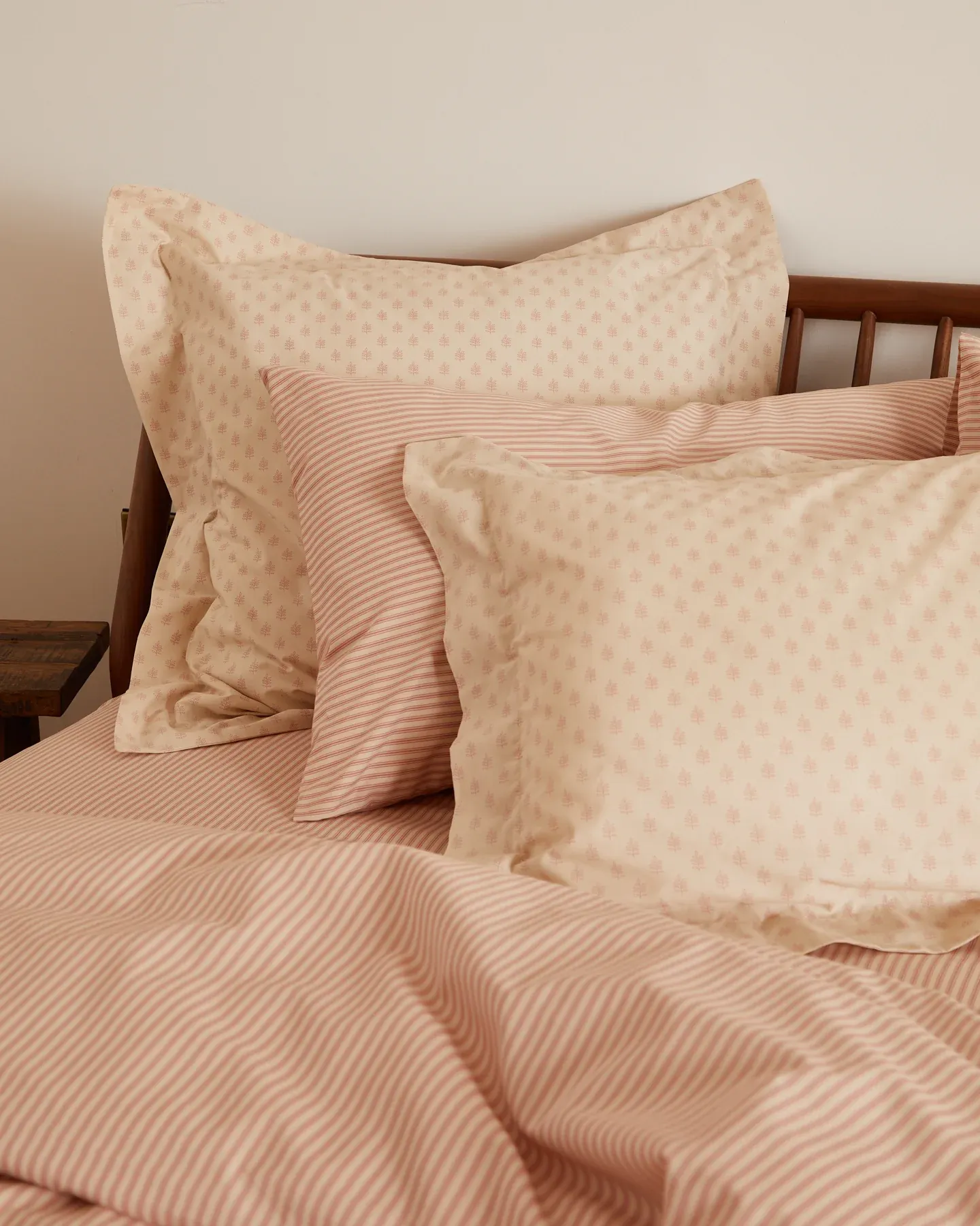 Foxford Rose Fern Oxford Pillowcase