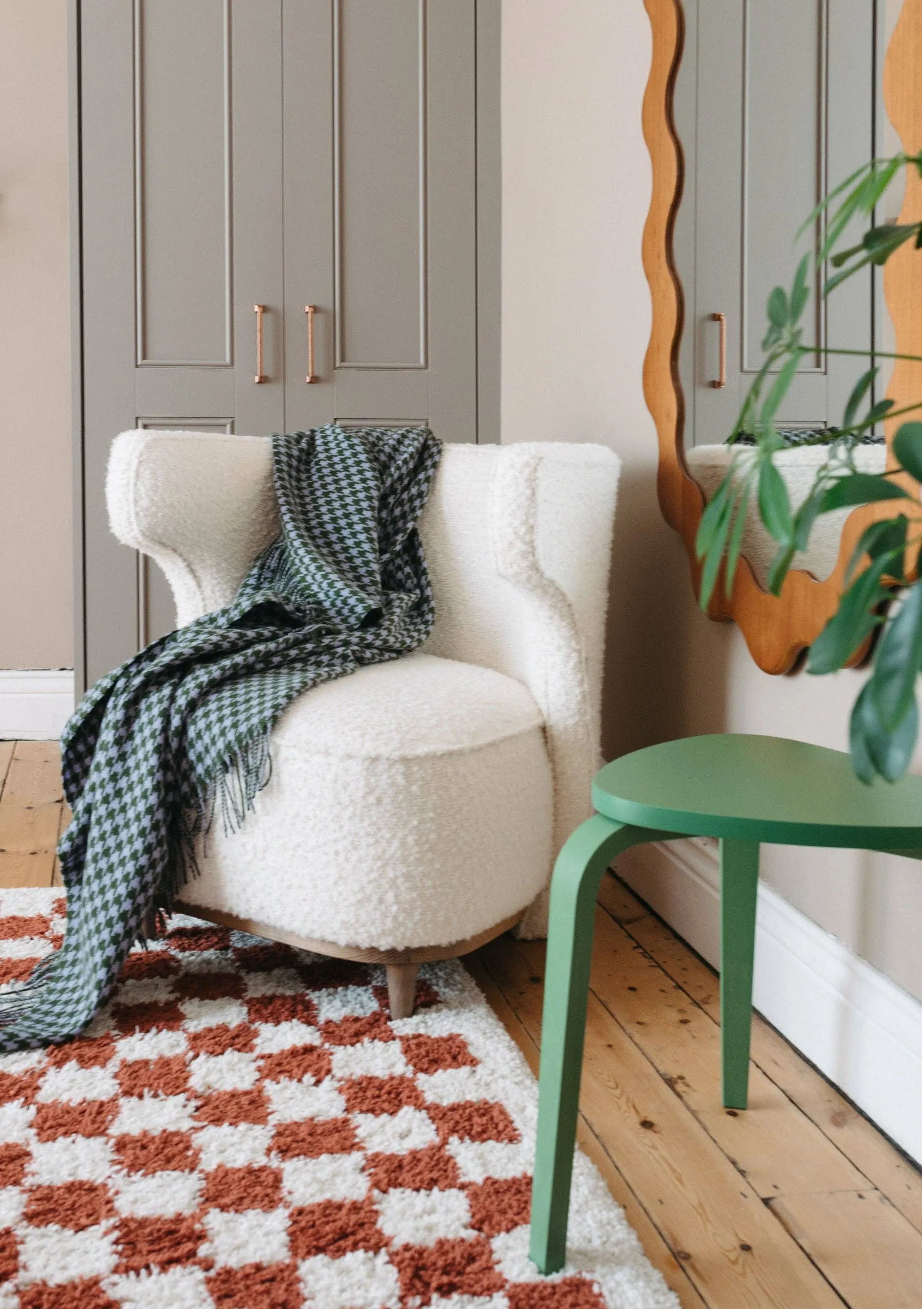 Lambswool Blanket in Olive Houndstooth