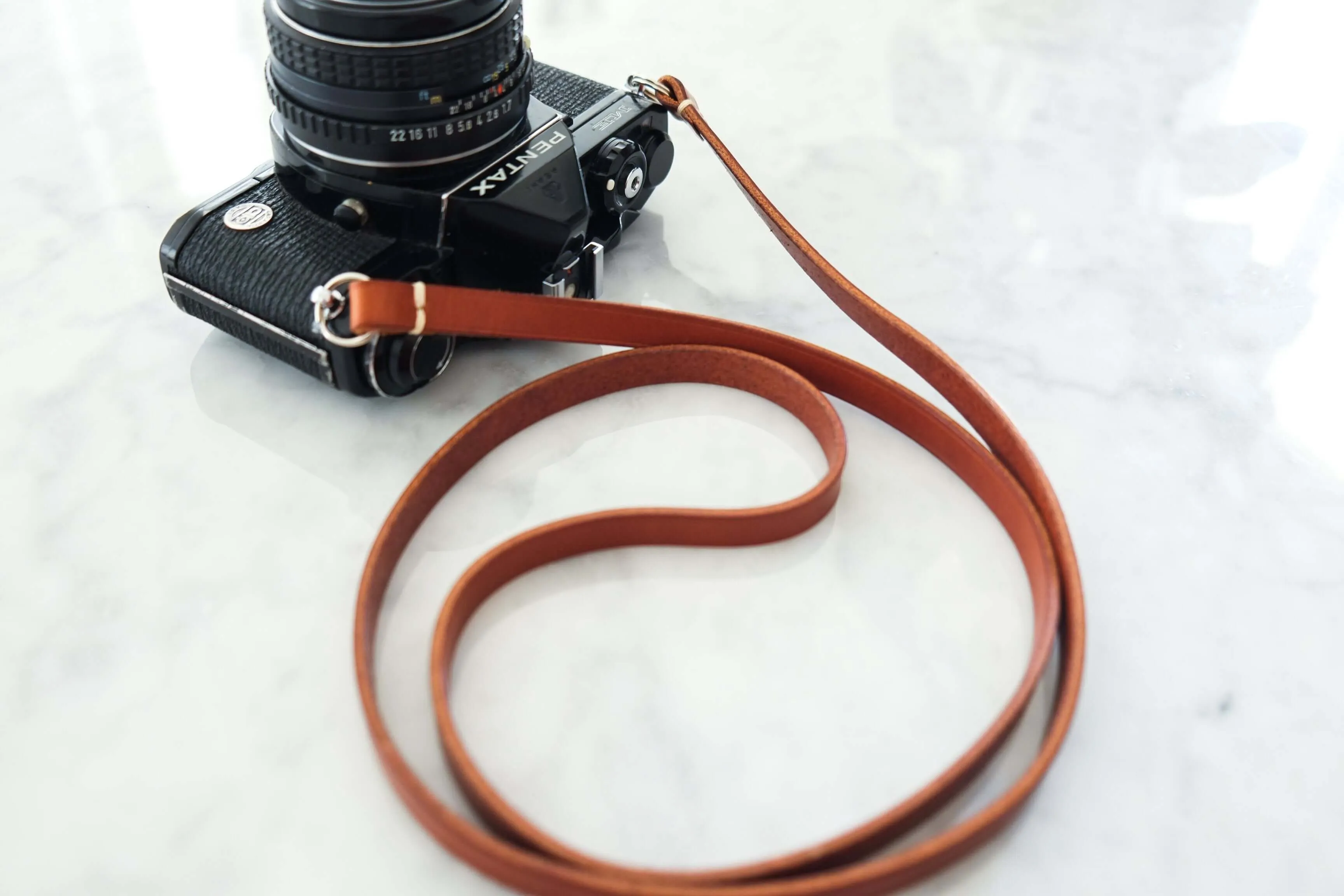 'LIAN' CAMERA STRAP